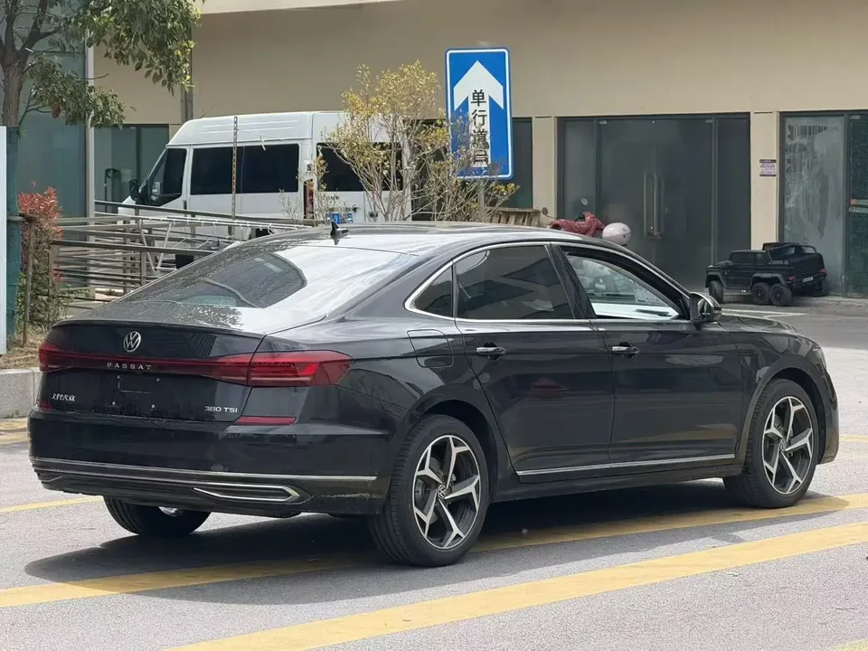 Volkswagen Passat Passat 2025 Passat 2025 Outstanding Model 380TSI Longteng Edition 2025 — thumbnail 4
