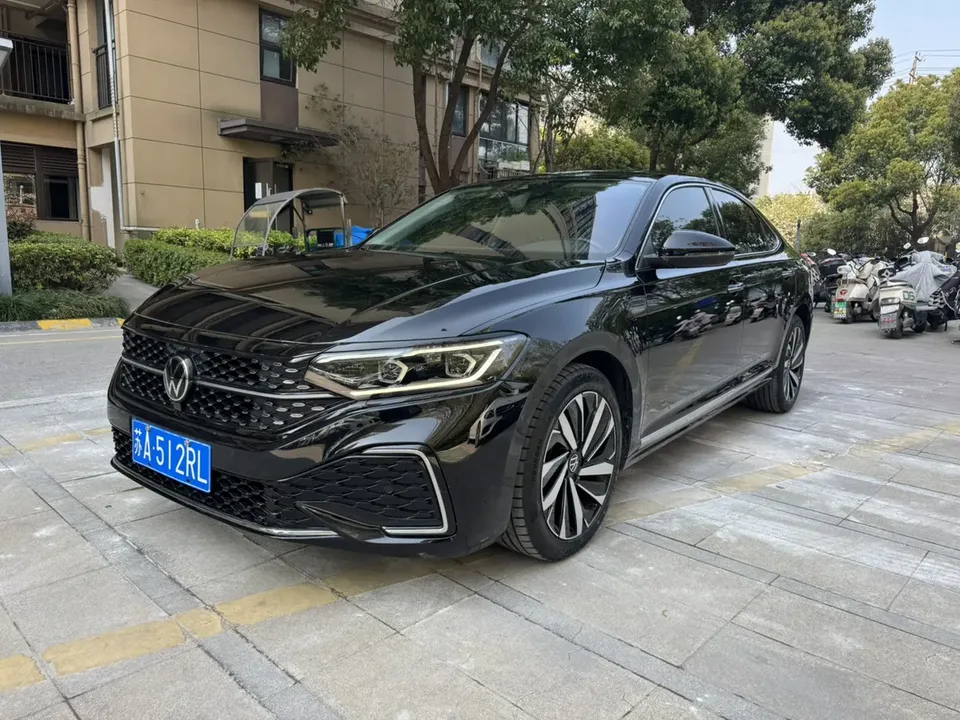 Volkswagen Passat 2022
