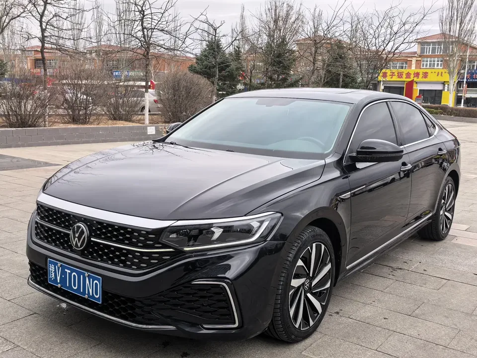 Volkswagen Passat 2022