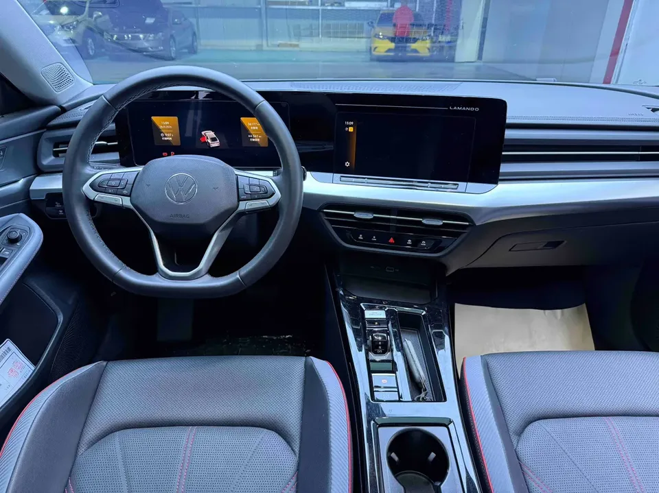 Volkswagen Lamando Lingdu Lingdu L 280TSI DSG Hot Edition 2023 — миниатюра 2