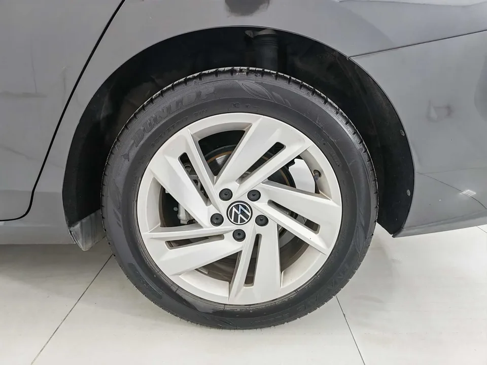 Volkswagen Lamando Lingdu Lingdu L 280TSI DSG Hot Edition 2023 — миниатюра 3
