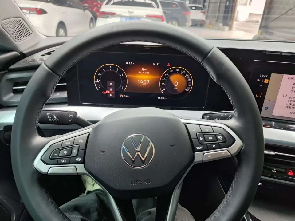 Volkswagen Lamando Lingdu L 280TSI DSG Super Hot Flagship Edition 2023 — миниатюра 5