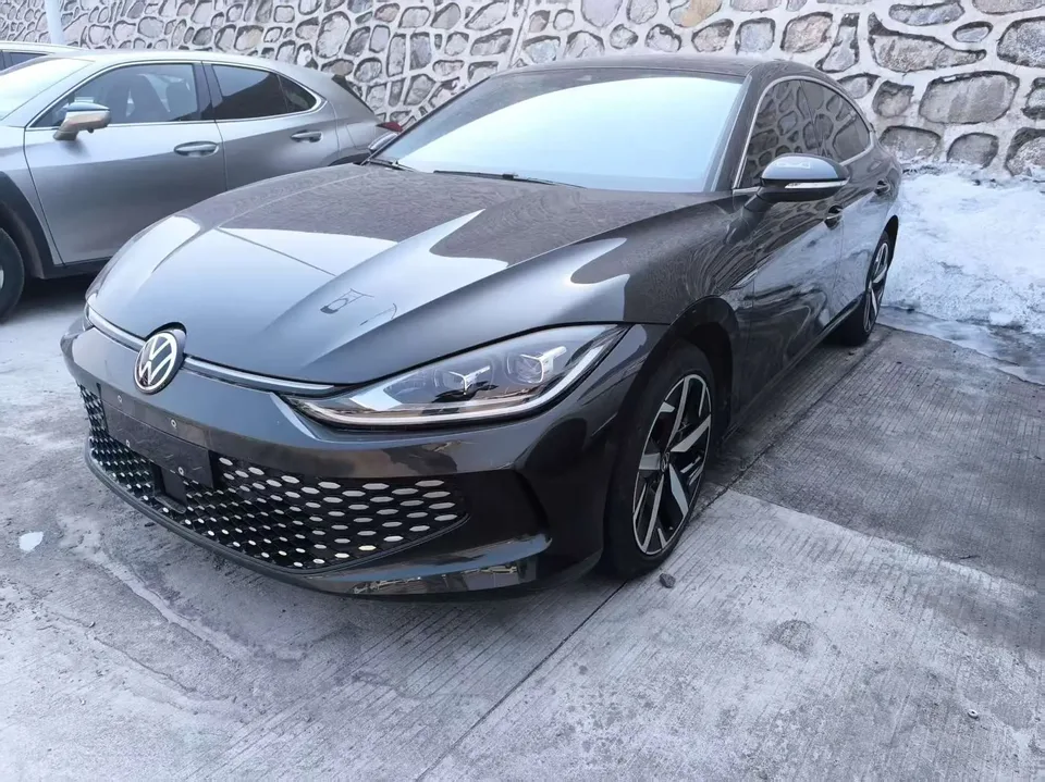 Volkswagen Lamando Lingdu Lingdu L 280TSI DSG Cool Edition 2023 — фото 1, купить с доставкой в Москву