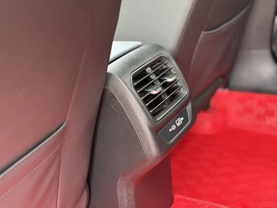 Volkswagen Lamando Lingdu Lingdu L 280TSI DSG Cool Edition 2022 — миниатюра 3