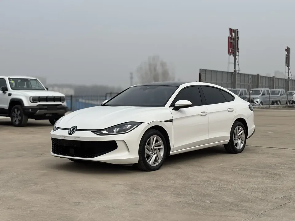Volkswagen Lamando Lingdu Lingdu L 280TSI DSG Cool Edition 2022 — фото 1, купить с доставкой в Москву
