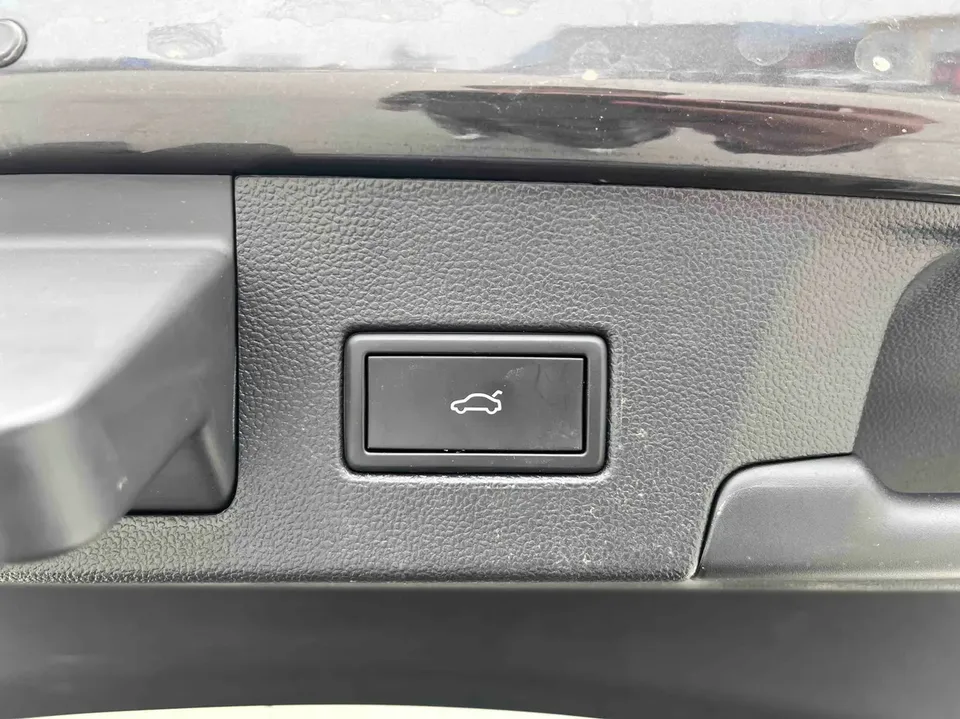 Volkswagen Lamando Lingdu Lingdu L 280TSI DSG Cool Edition 2023 — миниатюра 4