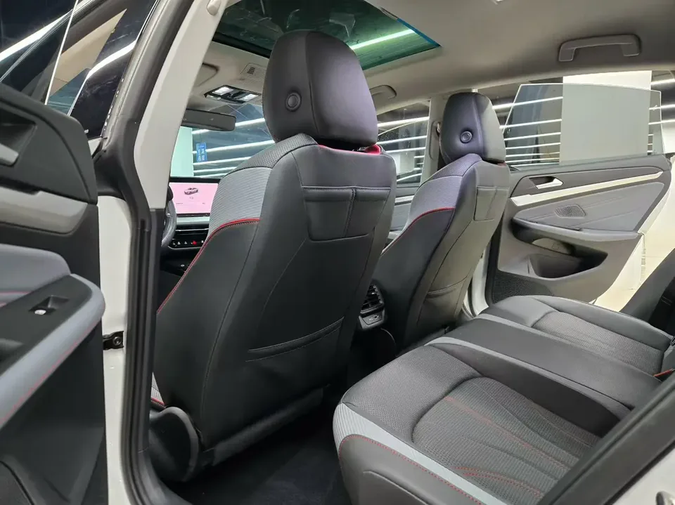 Volkswagen Lamando 2024 Lingdu Lingdu L 280TSI DSG Hot Edition 2024 — миниатюра 3