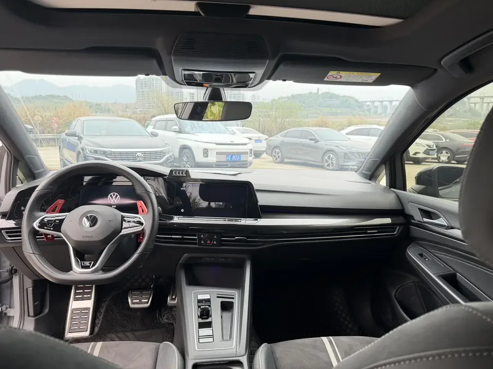 Volkswagen Golf Golf 2023 280TSI DSG R-Line Lite 2023 — миниатюра 3