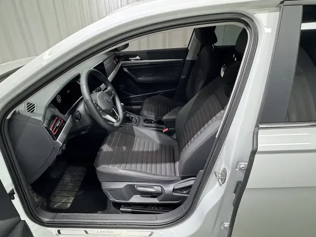 Volkswagen Lavida 300TSI DSG Starry Sky Edition 2024 — миниатюра 5