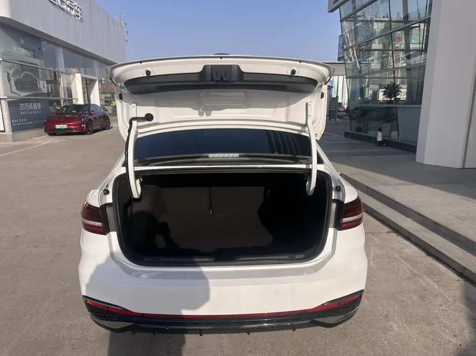 Volkswagen Lavida Lavida 2024 300TSI DSG Manyi Edition 2024 — миниатюра 3