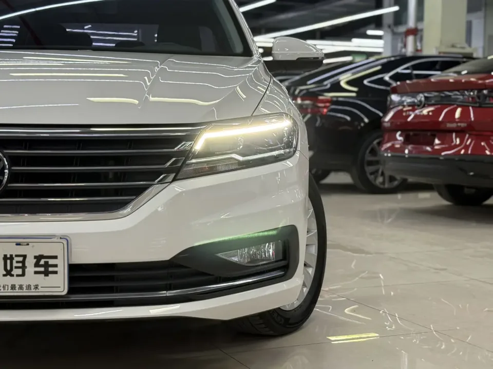 Volkswagen Lavida Lavida 2021 1.5L Automatic Vision Edition 2022 — миниатюра 3