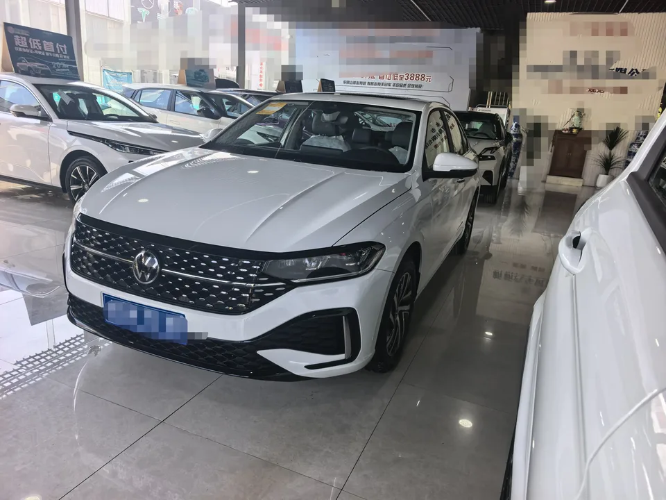 Volkswagen Lavida Lavida 2024 1.5L Automatic 5 Million Edition 2026 — фото 1, купить с доставкой в Москву