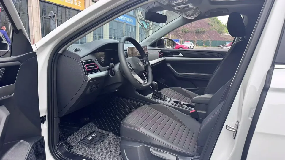 Volkswagen Lavida Lavida 2024 300TSI DSG Manyi Edition 2025 — миниатюра 5
