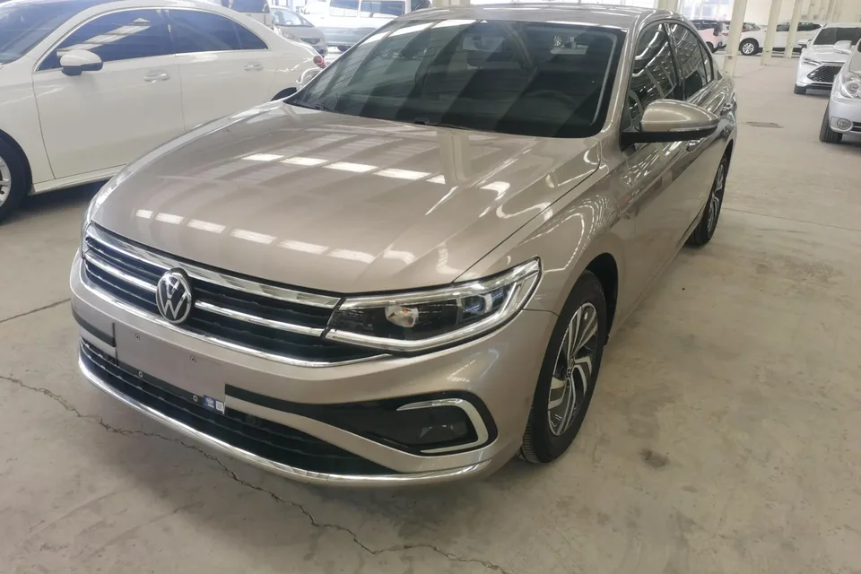 Volkswagen Bora 2023