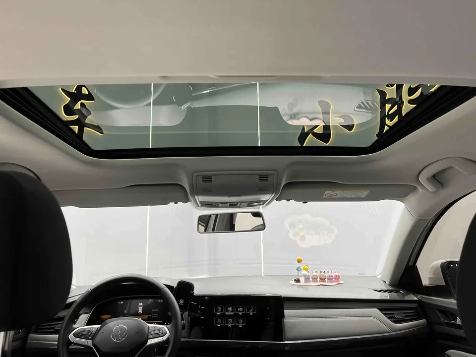 Volkswagen Bora Bora 2023 1.5L Automatic Limited Edition 2023 — миниатюра 5