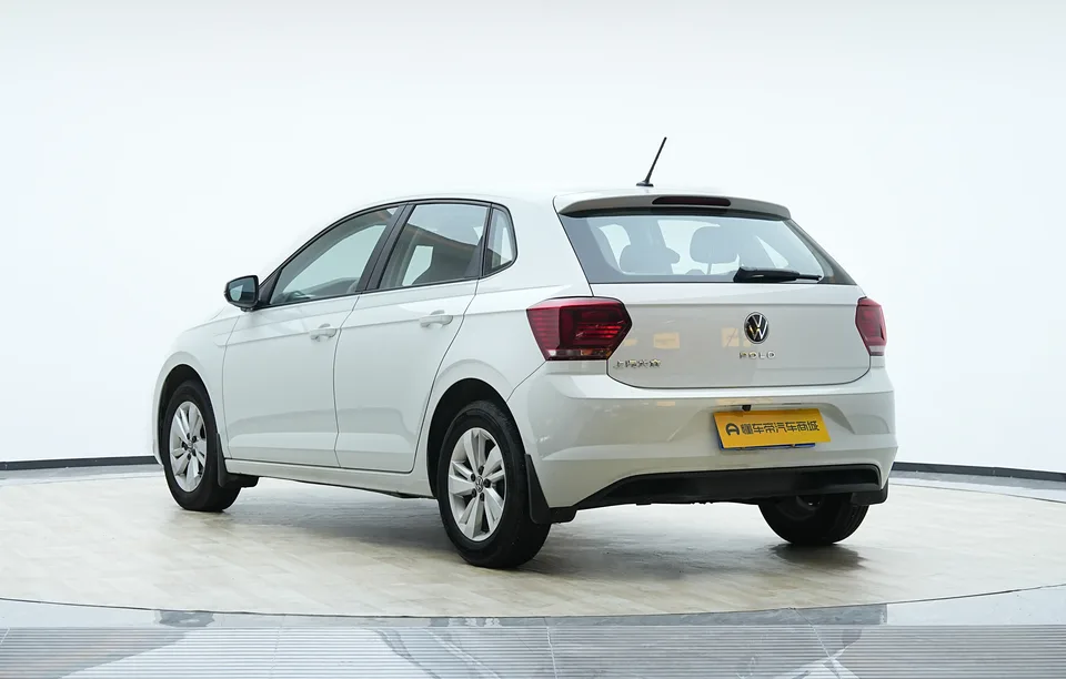 Volkswagen Polo facelift Plus 1.5L Automatic Indulgence Edition 2023 — миниатюра 2