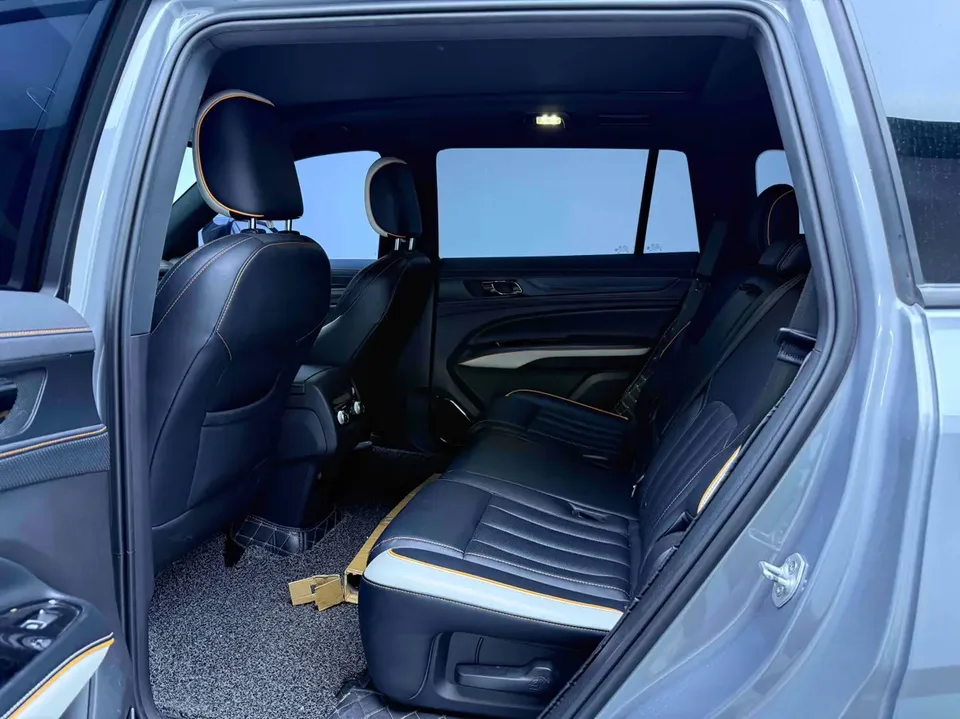Ford Lingyu EcoBoost 225 7-seat Premium Edition (2/3/2) 2023 — миниатюра 3