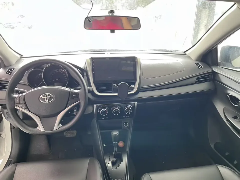 Toyota YARiS L Enjoy YARiS L Enjoy 2022 YARiS L enjoys the 2022 1.5L CVT luxury PLUS version 2022 — thumbnail 5
