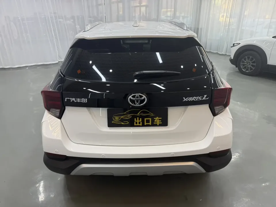 Toyota Yaris L YARiS L is the 2022 1.5L CVT leading PLUS version 2022 — миниатюра 2