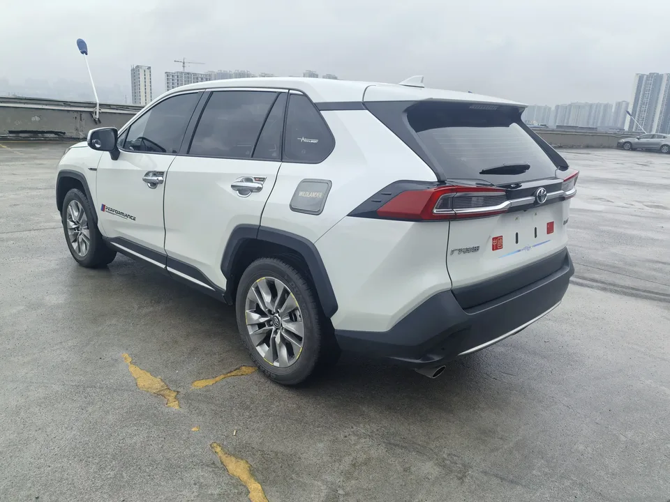Toyota Willanda 2.0L two-wheel drive luxury PLUS version 2022 — миниатюра 2