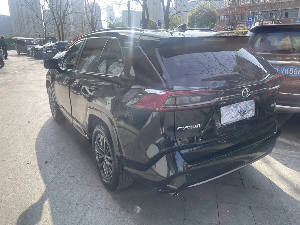 Toyota Willanda 2.0L 2WD Luxury PLUS Edition 2024 — миниатюра 4
