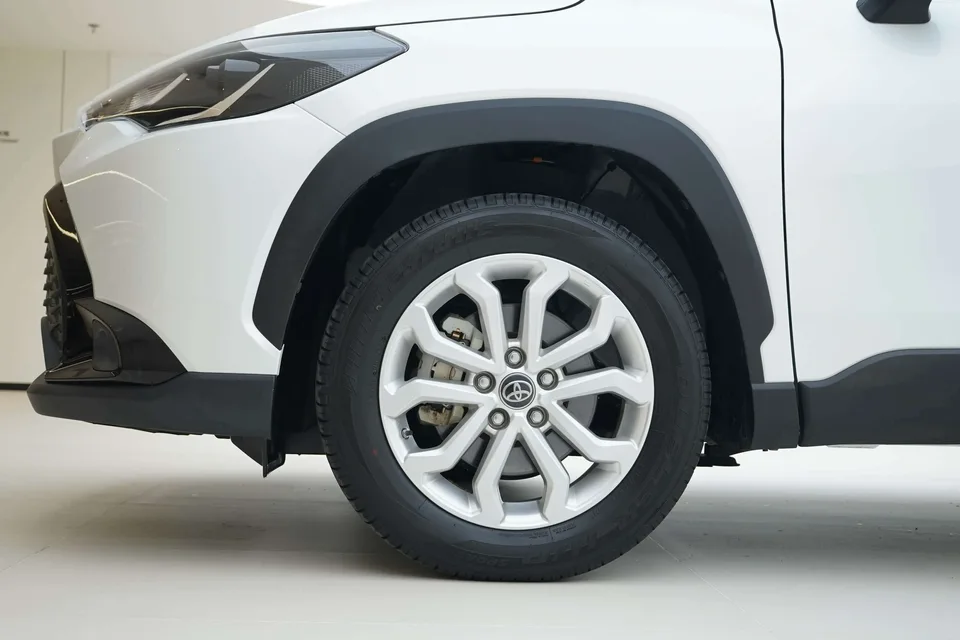 Toyota Frontlander 2.0L CVT Elite Edition 2022 — миниатюра 3