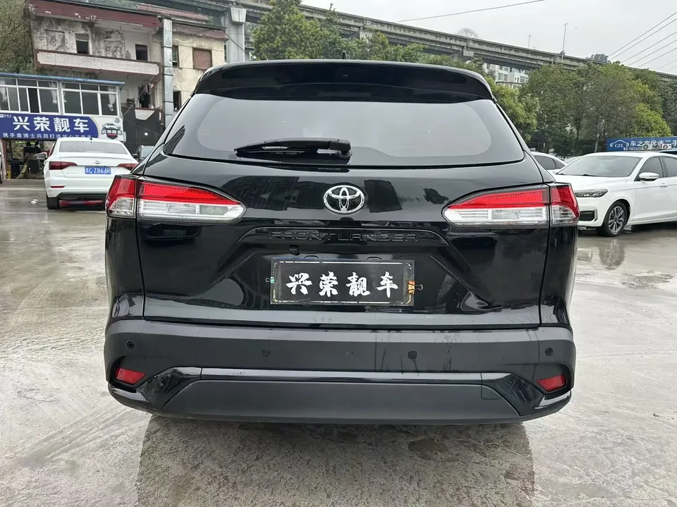 Toyota Frontlander 2.0L CVT Leading Edition 2023 — миниатюра 2