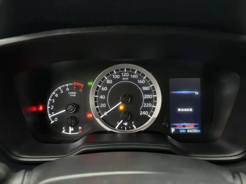 Toyota Frontlander 2.0L CVT Leading Edition 2023 — миниатюра 4