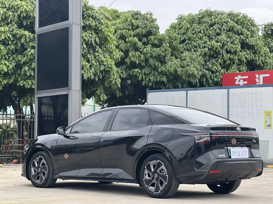 Toyota bZ3 Elite PRO 2024 — миниатюра 2
