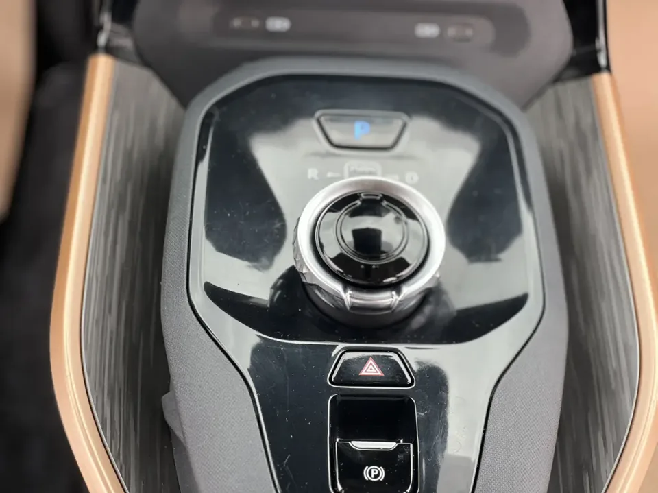 Toyota bZ3 Elite PRO 2024 — миниатюра 4