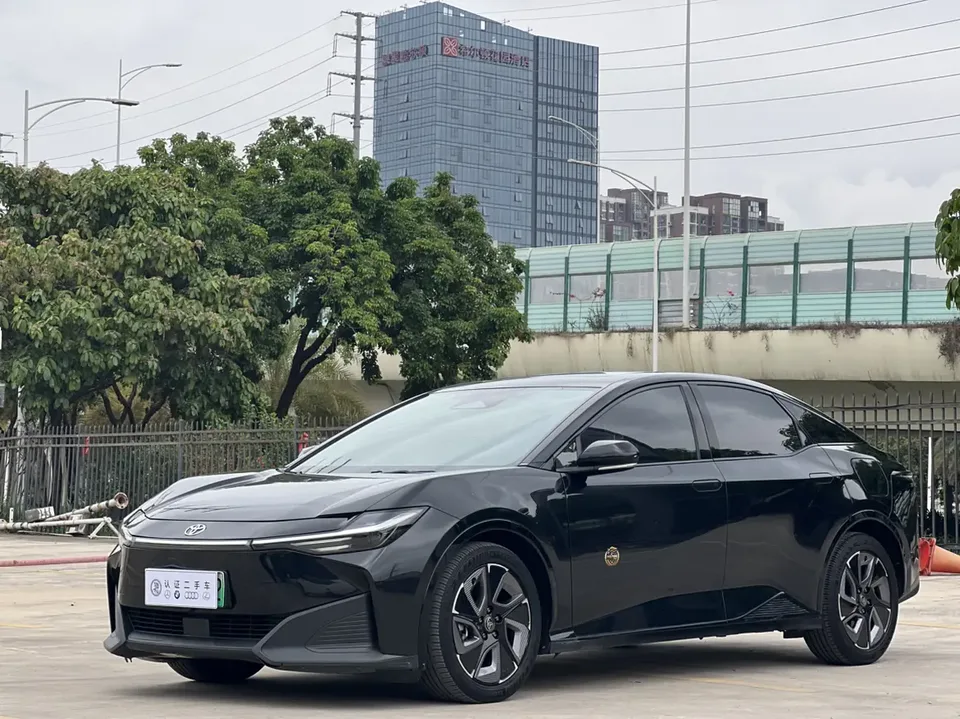 Toyota bZ3 2024