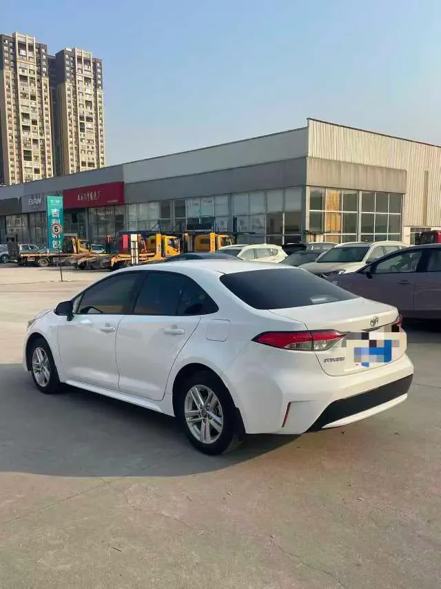 Toyota Levin 2022 Lelink 185T CVT Luxury Edition 2022 — миниатюра 4