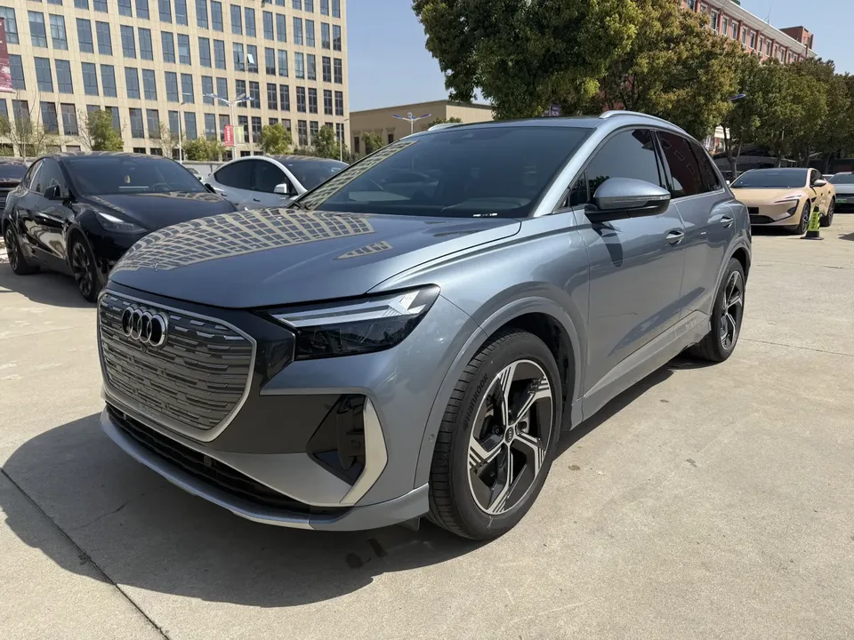 Audi Q4 e-tron 2023