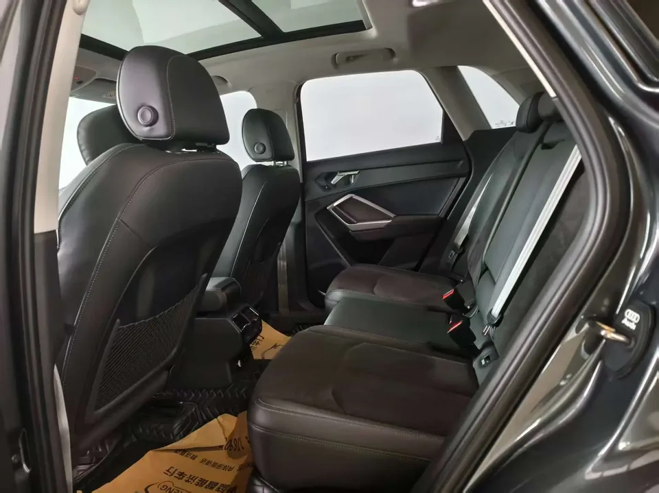 Audi Q3 35 TFSI Fashion Dynamic Edition (1.5T) 2023 — миниатюра 4