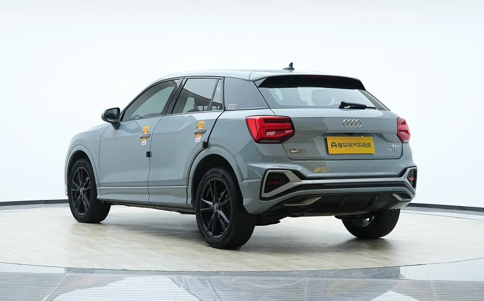 Audi Q2L Audi Q2L 2022 35 TFSI aggressive and dynamic model 2023 — миниатюра 2