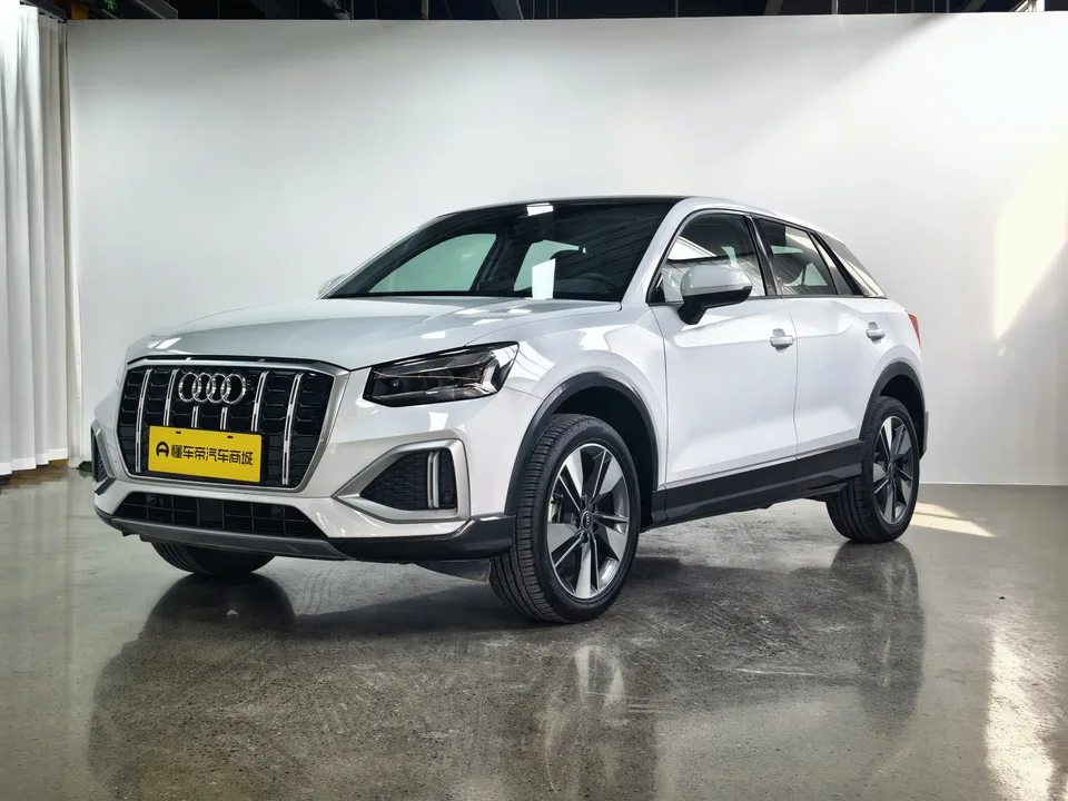 Audi Q2L 2024