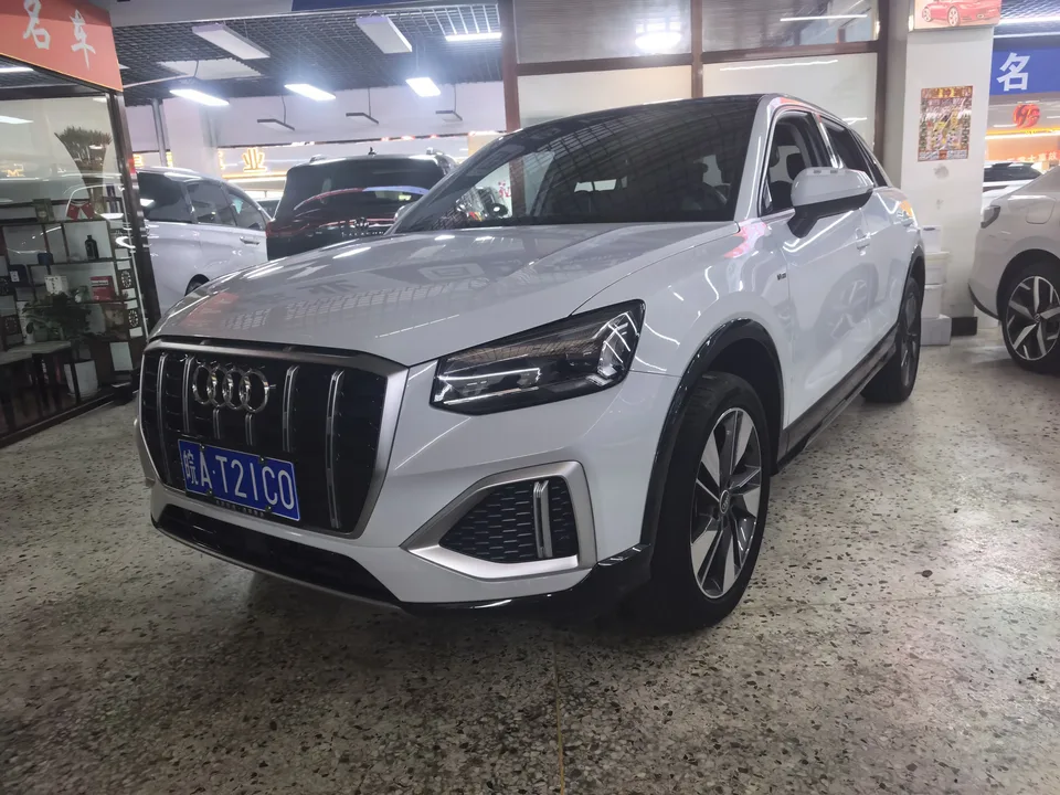 Audi Q2L Audi Q2L 2022 35 TFSI Stylish and Elegant 2022 — photo 1, buy with delivery to Moscow
