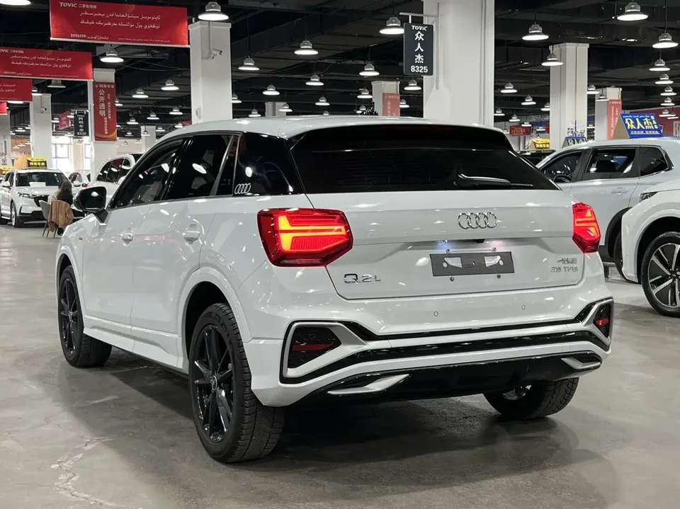 Audi Q2L Audi Q2L 2022 35 TFSI Fashion Dynamic Edition 2022 — миниатюра 4