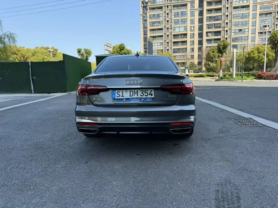 Audi a4 l Audi A4L 2022 40 TFSI Fashion Dynamic Edition 2022 — миниатюра 2