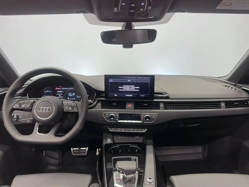 Audi a4 l Audi A4L 2024 40 TFSI Luxury Dynamic 2025 — thumbnail 5