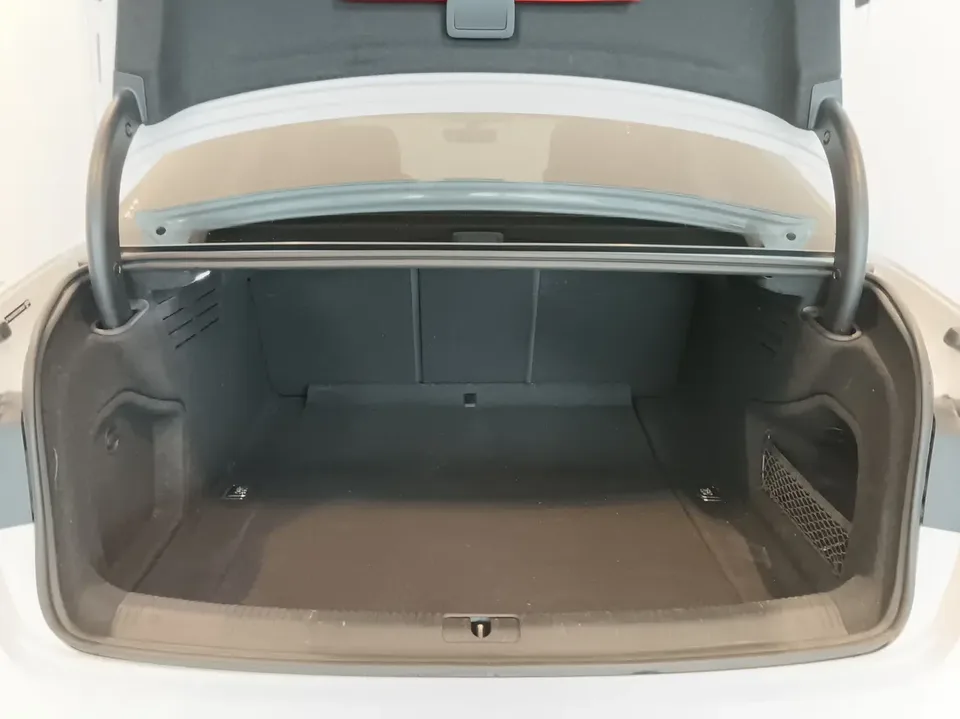 Audi a4 l A4L 2022 Audi A4L 2022 40 TFSI Fashion Dynamic Edition 2022 — миниатюра 3