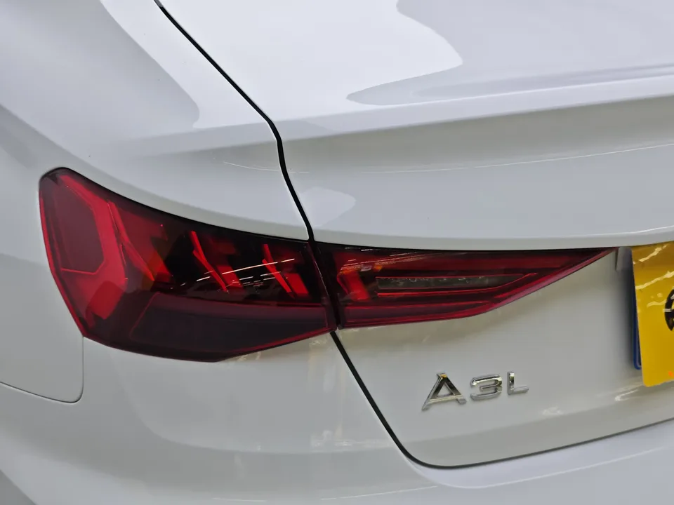 Audi A3 A3L Limousine 35 TFSI Luxury Sports 2023 — миниатюра 4