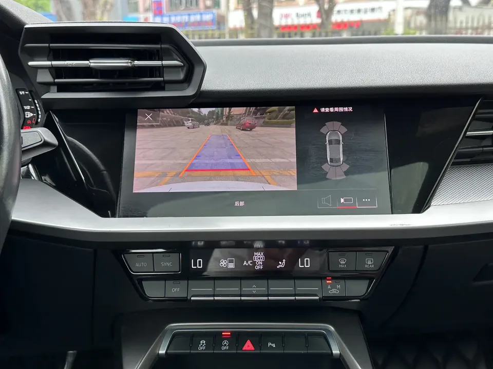 Audi A3 A3L Limousine 35 TFSI Fashion Sports 2023 — миниатюра 3