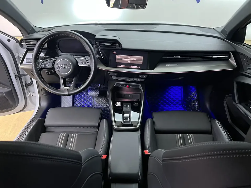 Audi A3 A3 2023 facelift A3L Limousine 35 TFSI stylish and sporty 2023 — thumbnail 4