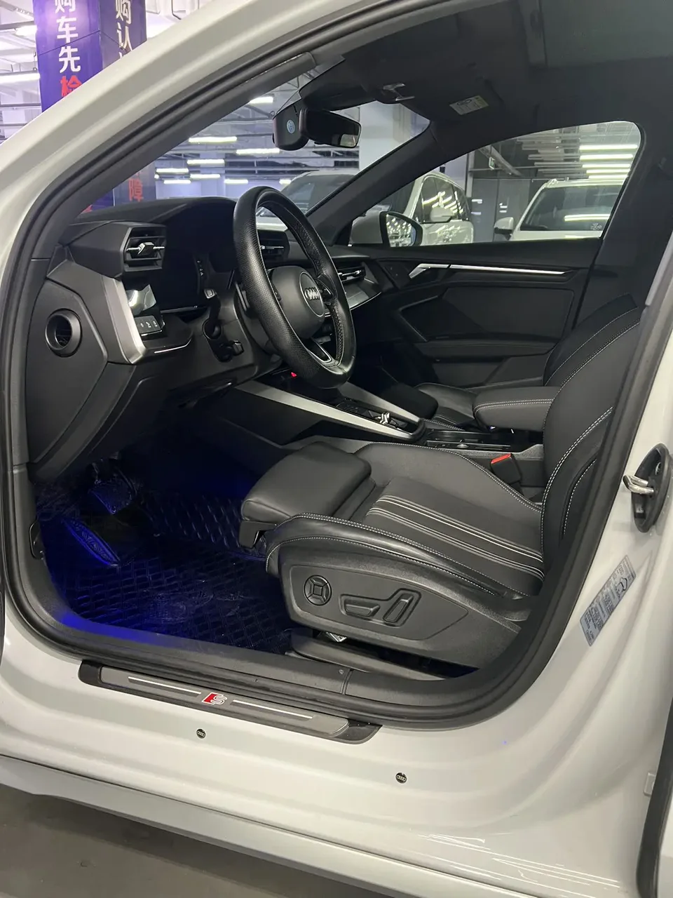 Audi A3 A3 2023 facelift A3L Limousine 35 TFSI stylish and sporty 2023 — thumbnail 5