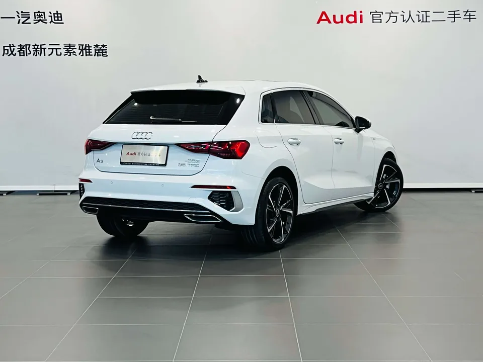 Audi A3 Audi A3 2024 Sportback 35 TFSI stylish and sporty 2024 — миниатюра 4