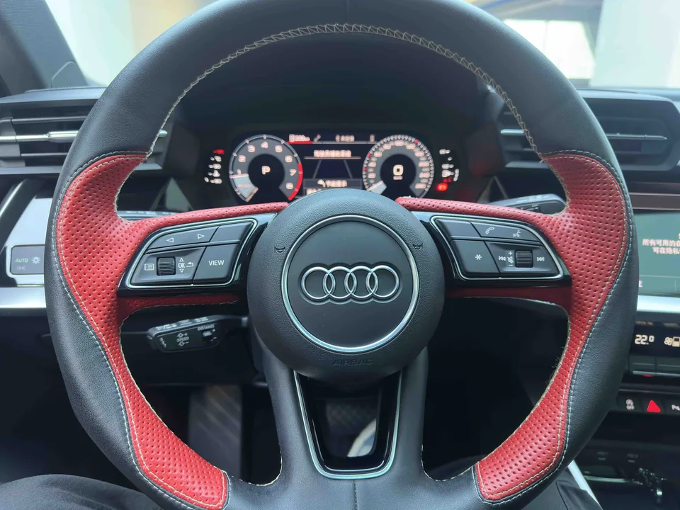 Audi A3 Sportback 35 TFSI stylish and sporty 2022 — миниатюра 5