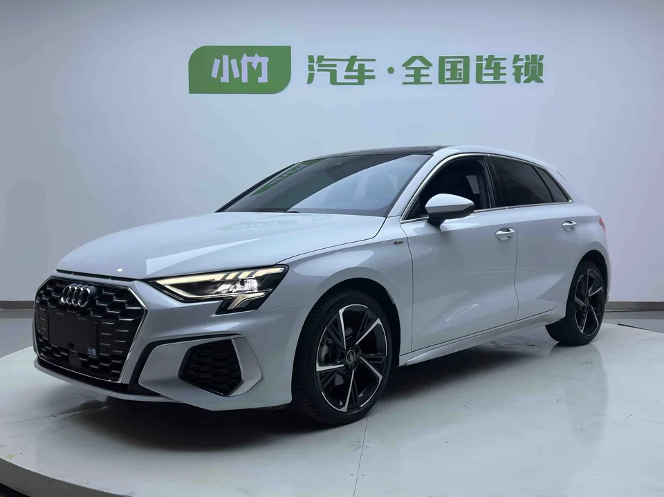 Audi A3 Sportback 35 TFSI stylish and sporty 2022 — фото 1, купить с доставкой в Москву