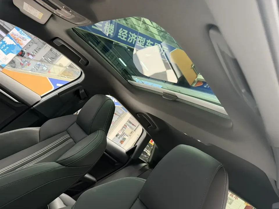 Audi A3 Sportback 35 TFSI stylish and sporty 2022 — миниатюра 5
