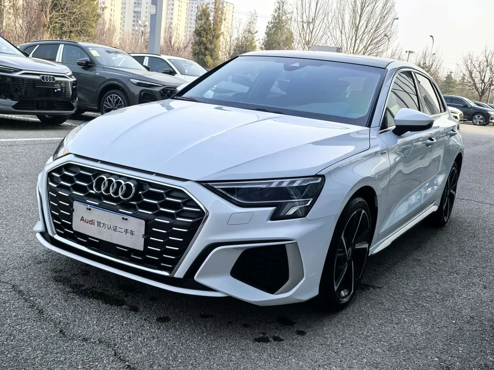 Audi A3 A3 2024 Audi A3 2024 Sportback 35 TFSI stylish and sporty 2024 — photo 1, buy with delivery to Moscow